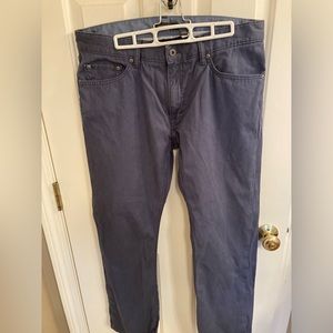 Men’s Banana Republic Bedford 5 pocket colored jeans. Size: 34x30
